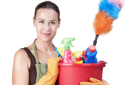 Deep cleaning service in a Wimbledon home living room
