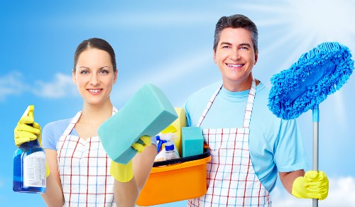 Closing a cleaning complaint with a documented outcome